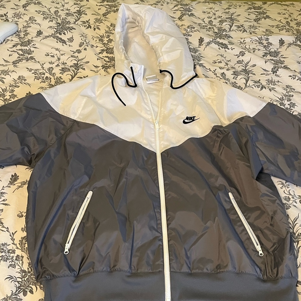 Nike windbreaker